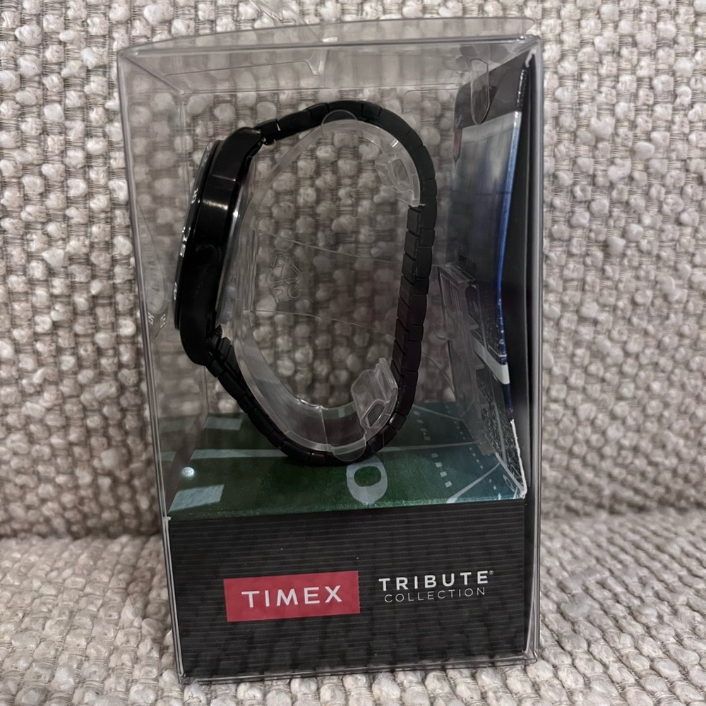 Timex x Seahawk watch - Picture 2 of 4